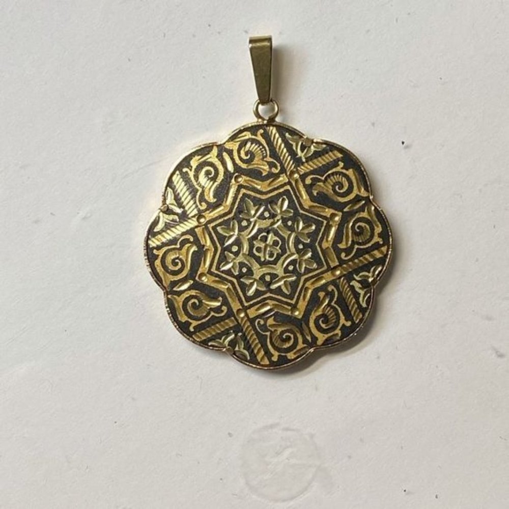 Vintage?Damascene Mourning Pendant